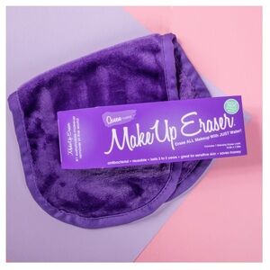 MakeUp Eraser in Rich Purple